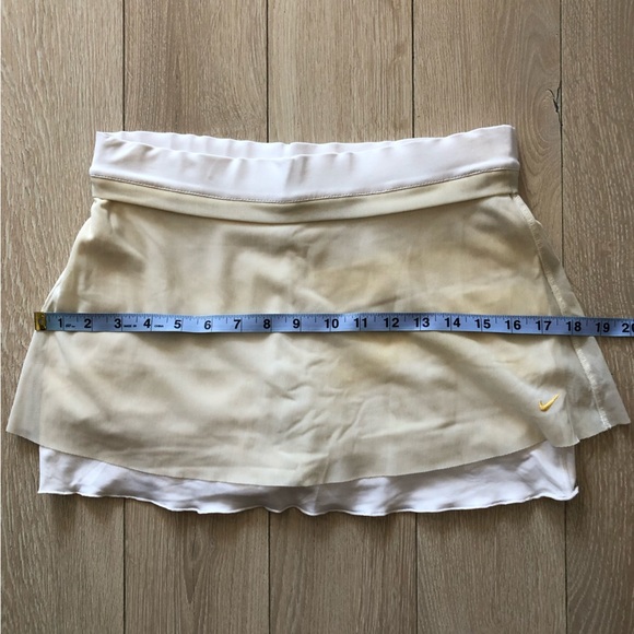 Nike Fit Dry Y2K Tennis Mesh Logo Embroidered Skirt in Light Yellow Size XS - Picture 3 of 10